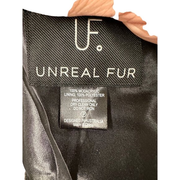 👗 2/$30 👗Unreal Fur Black Faux Fur Scarf Wrap 100% Modacrylic & Polyester - Picture 3 of 5